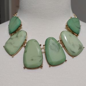 🏷️  Green Statement Necklace Mika
